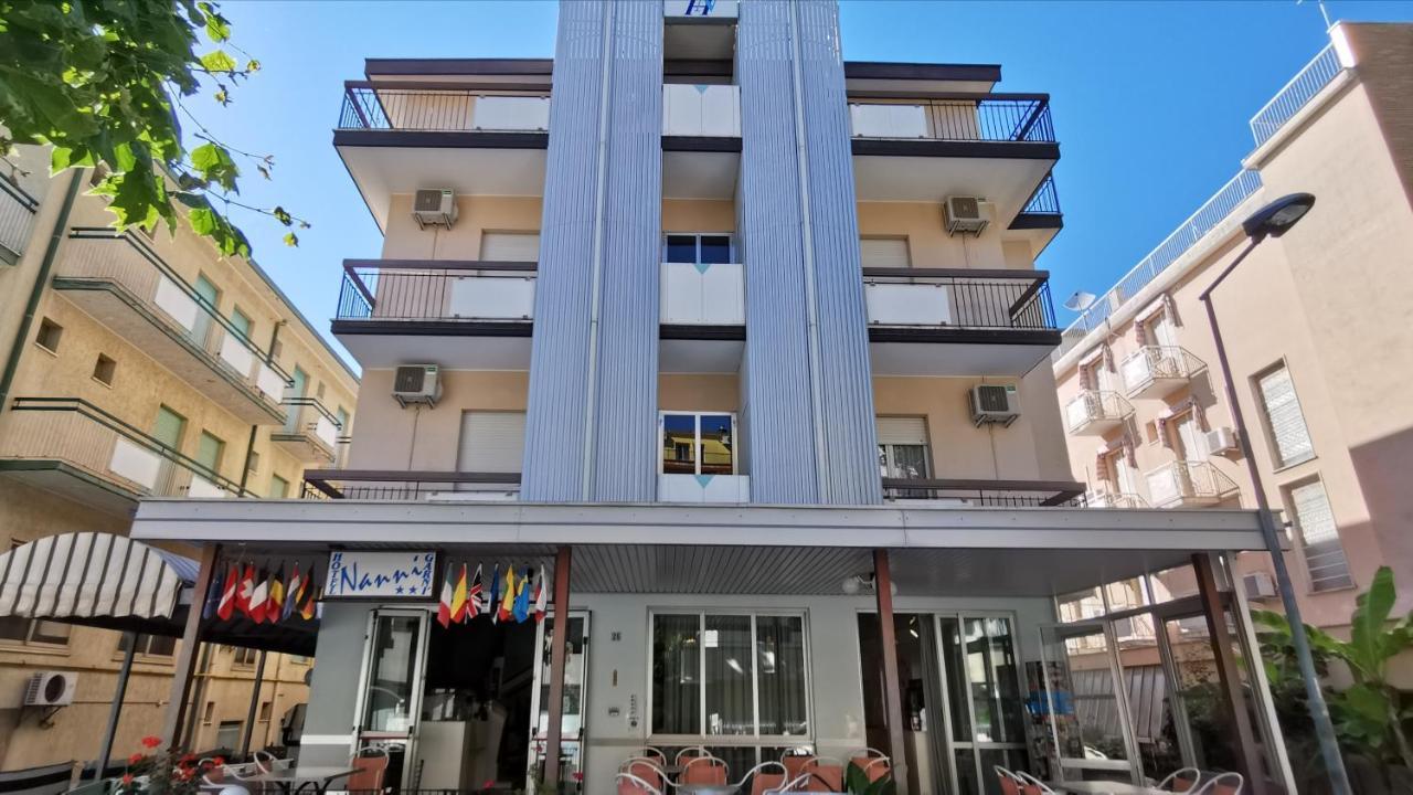 Hotel Nanni Rimini Buitenkant foto